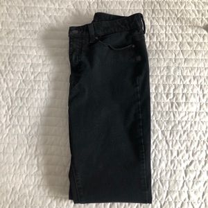 UNIQLO BLACK SKINNY JEANS